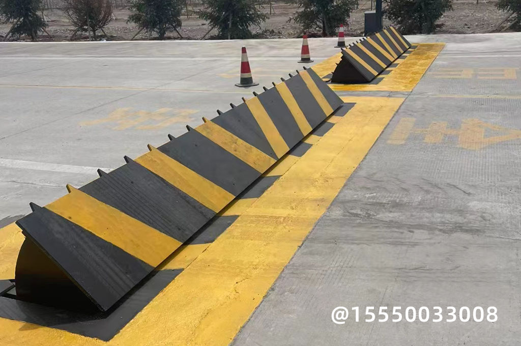 鐵路道口自動報警路障機(圖1)